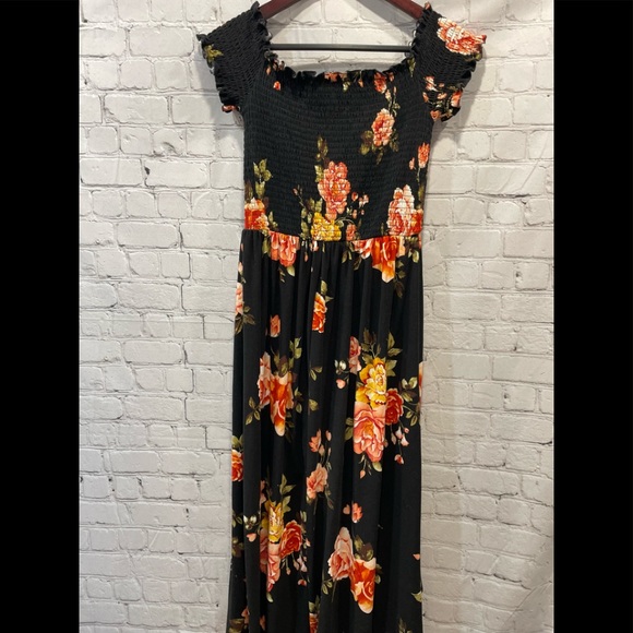 J FOR JUSTIFAY WOMEN'S FLOWERED ESCITE ELASTICIZED BLACK DRESS SIZE S - Picture 11 of 15